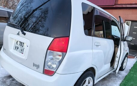 Mitsubishi Mirage VI рестайлинг, 2000 год, 340 000 рублей, 1 фотография