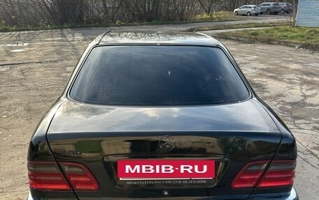 Mercedes-Benz E-Класс, 1997 год, 370 000 рублей, 8 фотография