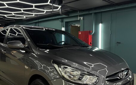 Hyundai Solaris II рестайлинг, 2011 год, 770 000 рублей, 1 фотография