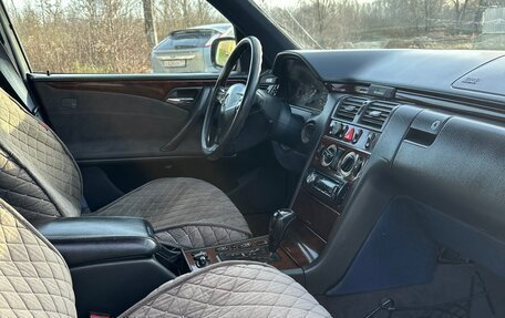 Mercedes-Benz E-Класс, 1997 год, 370 000 рублей, 22 фотография