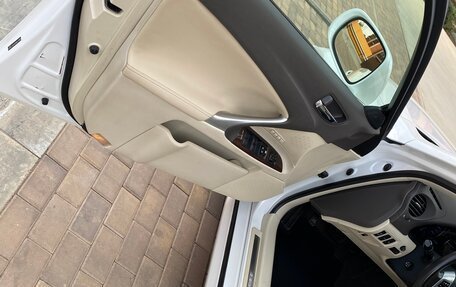 Lexus IS II рестайлинг 2, 2010 год, 1 700 000 рублей, 8 фотография