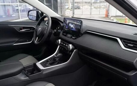 Toyota RAV4, 2025 год, 4 200 000 рублей, 5 фотография