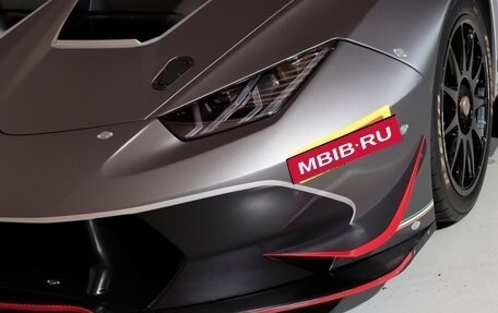 Lamborghini Huracán, 2017 год, 26 900 000 рублей, 8 фотография