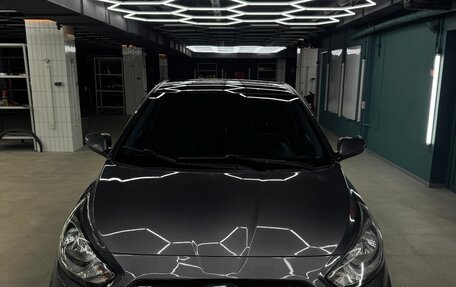 Hyundai Solaris II рестайлинг, 2011 год, 770 000 рублей, 12 фотография