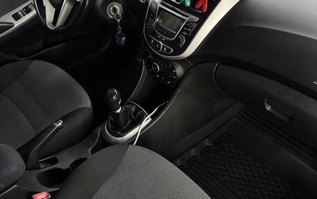 Hyundai Solaris II рестайлинг, 2011 год, 770 000 рублей, 6 фотография