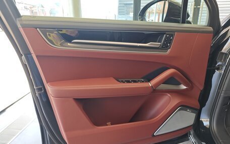 Porsche Cayenne III, 2025 год, 29 900 000 рублей, 17 фотография