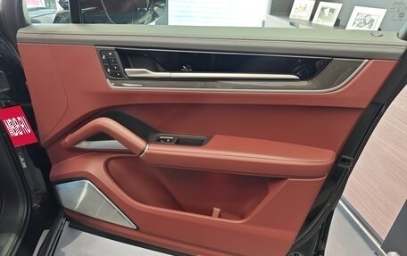 Porsche Cayenne III, 2025 год, 29 900 000 рублей, 19 фотография