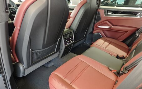 Porsche Cayenne III, 2025 год, 29 900 000 рублей, 33 фотография