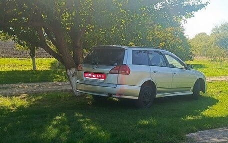 Nissan Wingroad III, 2002 год, 380 000 рублей, 2 фотография