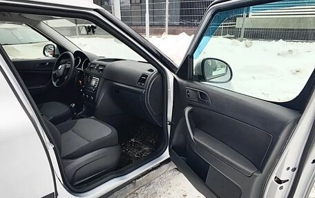 Skoda Yeti I рестайлинг, 2012 год, 950 000 рублей, 7 фотография