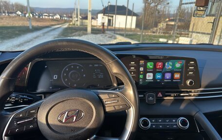 Hyundai Elantra, 2021 год, 1 990 000 рублей, 2 фотография