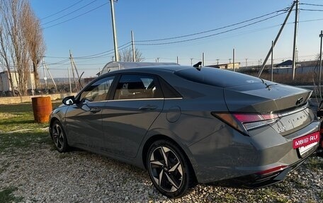Hyundai Elantra, 2021 год, 1 990 000 рублей, 12 фотография