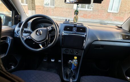 Volkswagen Polo VI (EU Market), 2016 год, 955 000 рублей, 5 фотография