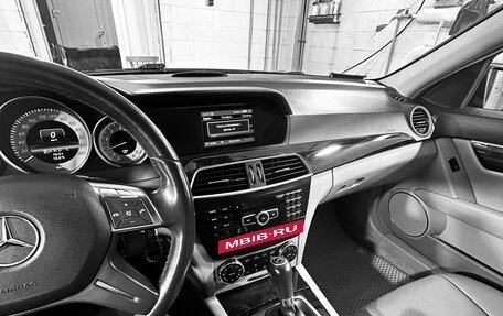 Mercedes-Benz C-Класс, 2013 год, 2 000 000 рублей, 14 фотография