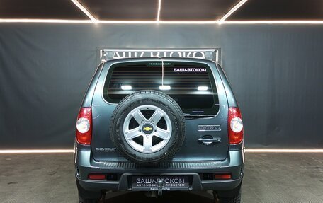 Chevrolet Niva I рестайлинг, 2017 год, 700 000 рублей, 5 фотография