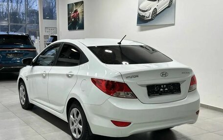 Hyundai Solaris II рестайлинг, 2012 год, 949 900 рублей, 3 фотография