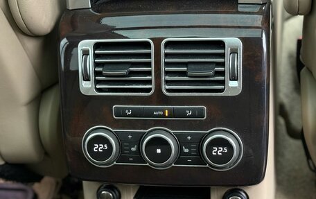 Land Rover Range Rover IV рестайлинг, 2014 год, 3 850 000 рублей, 16 фотография