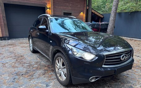 Infiniti QX70, 2013 год, 2 100 000 рублей, 3 фотография