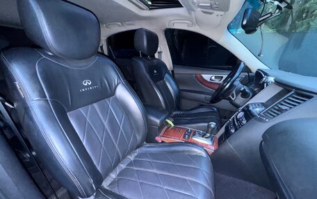 Infiniti QX70, 2013 год, 2 100 000 рублей, 10 фотография