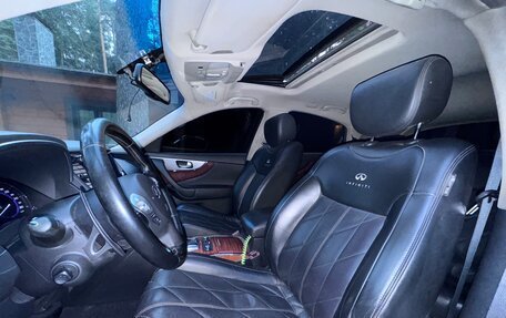 Infiniti QX70, 2013 год, 2 100 000 рублей, 9 фотография