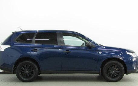 Mitsubishi Outlander III рестайлинг 3, 2014 год, 1 349 000 рублей, 6 фотография