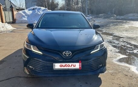 Toyota Camry, 2019 год, 1 870 000 рублей, 2 фотография