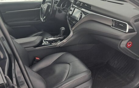 Toyota Camry, 2019 год, 1 870 000 рублей, 12 фотография