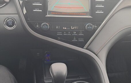 Toyota Camry, 2019 год, 1 870 000 рублей, 9 фотография