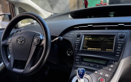 Toyota Prius, 2010 год, 1 500 000 рублей, 8 фотография