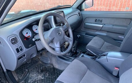 Nissan NP300, 2013 год, 1 170 000 рублей, 13 фотография