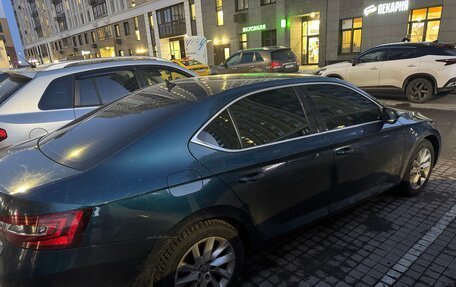 Skoda Superb III рестайлинг, 2017 год, 2 200 000 рублей, 7 фотография