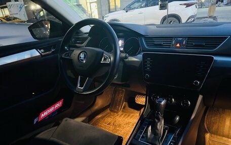 Skoda Superb III рестайлинг, 2017 год, 2 200 000 рублей, 11 фотография