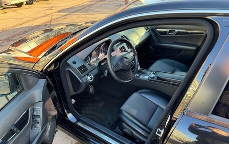 Mercedes-Benz C-Класс, 2010 год, 1 100 000 рублей, 11 фотография