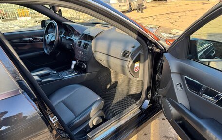 Mercedes-Benz C-Класс, 2010 год, 1 100 000 рублей, 14 фотография