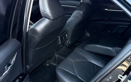 Toyota Camry, 2018 год, 2 670 000 рублей, 11 фотография