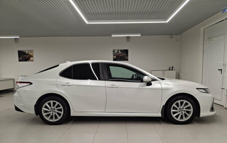 Toyota Camry, 2022 год, 3 100 000 рублей, 8 фотография