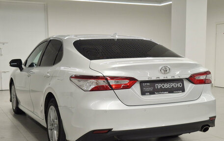 Toyota Camry, 2022 год, 3 100 000 рублей, 11 фотография