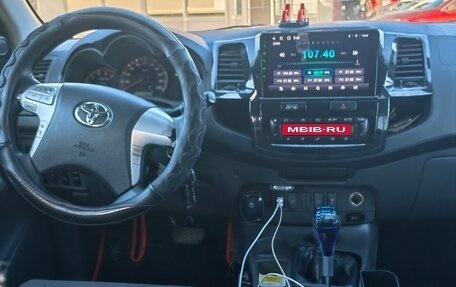 Toyota Hilux VII, 2012 год, 2 450 000 рублей, 24 фотография