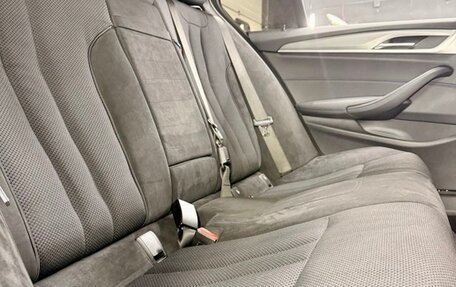 BMW 5 серия, 2019 год, 5 000 000 рублей, 13 фотография