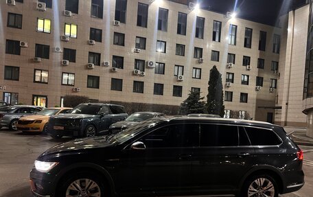 Volkswagen Passat B8 рестайлинг, 2018 год, 3 350 000 рублей, 5 фотография