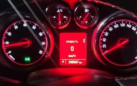 Opel Astra J, 2013 год, 780 000 рублей, 5 фотография