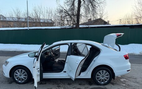 Volkswagen Jetta VI, 2012 год, 739 000 рублей, 12 фотография