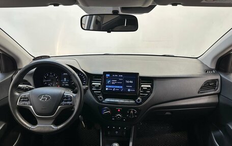 Hyundai Solaris II рестайлинг, 2021 год, 1 540 000 рублей, 5 фотография