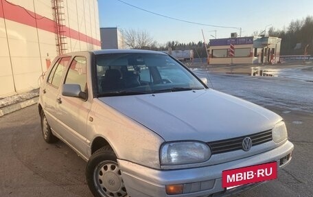 Volkswagen Golf III, 1993 год, 230 000 рублей, 2 фотография