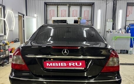 Mercedes-Benz E-Класс, 2007 год, 1 600 000 рублей, 4 фотография