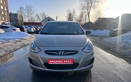 Hyundai Solaris II рестайлинг, 2012 год, 645 000 рублей, 1 фотография
