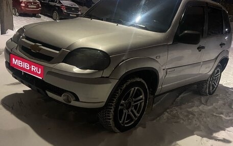 Chevrolet Niva I рестайлинг, 2003 год, 228 000 рублей, 9 фотография