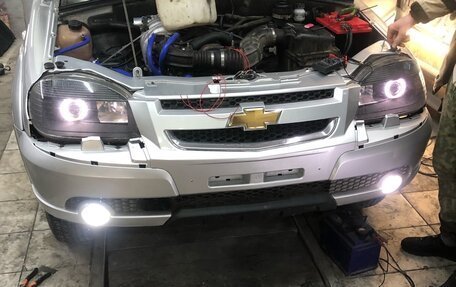 Chevrolet Niva I рестайлинг, 2003 год, 228 000 рублей, 23 фотография