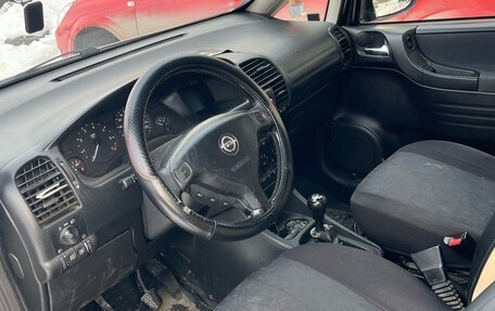 Opel Zafira A рестайлинг, 2001 год, 300 000 рублей, 9 фотография