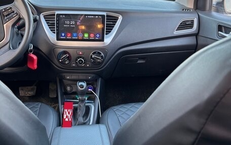 Hyundai Solaris II рестайлинг, 2019 год, 1 560 000 рублей, 8 фотография